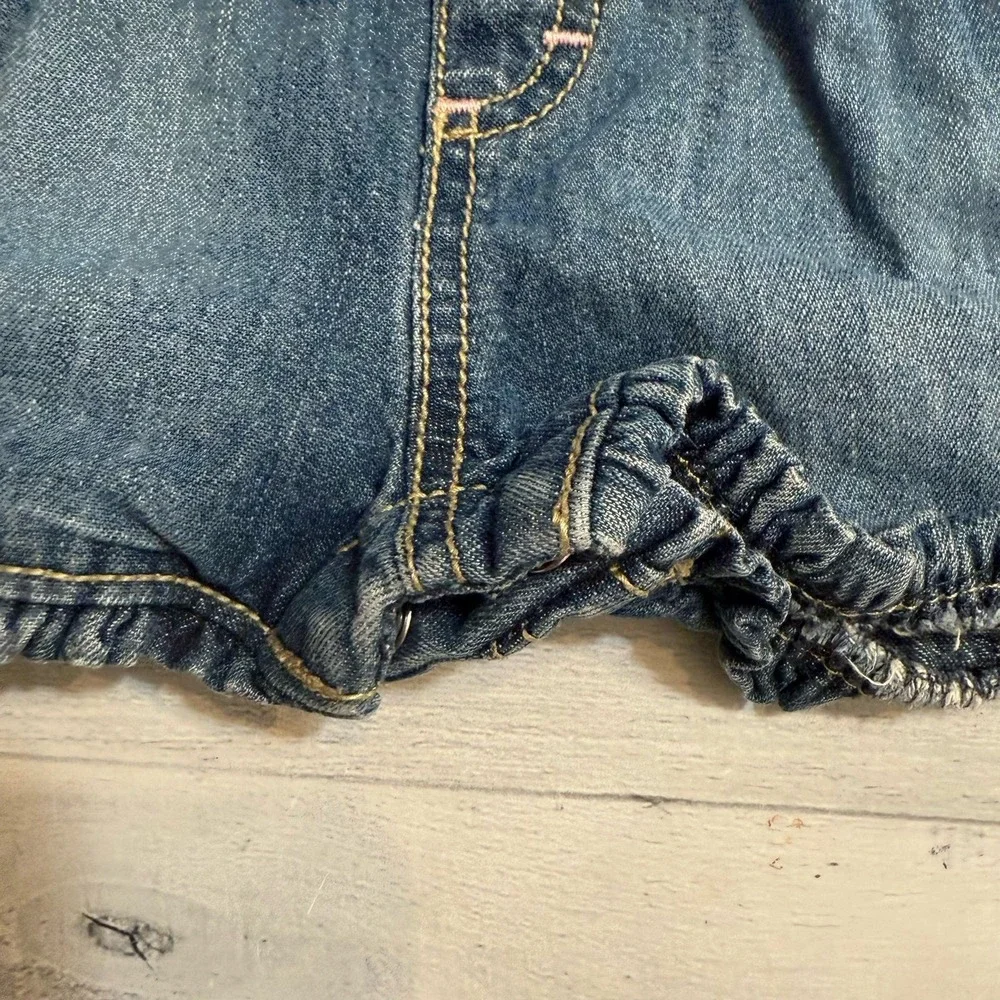 OshKosh B'Gosh girls denim shortalls overalls flower appliqué‎ size 18 months